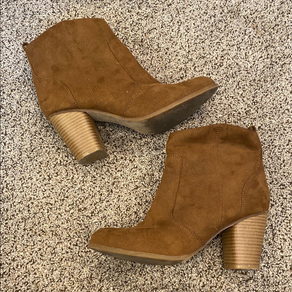Steve Madden Brown Suede Ankle Boots, Size 8